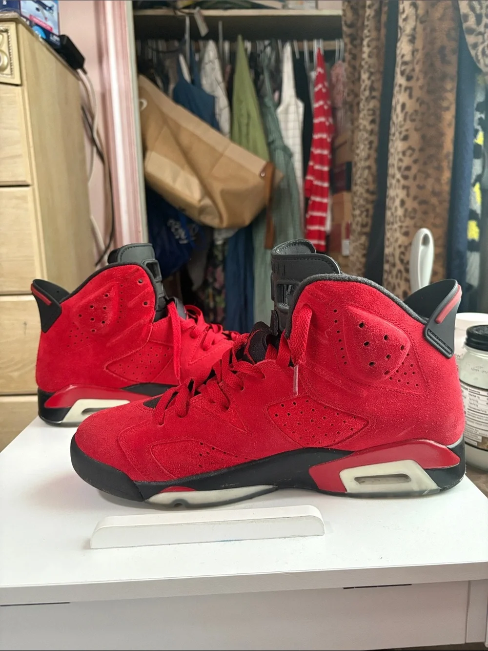 Jordan 6 Toro RedMen's Red High-Top Sneakers